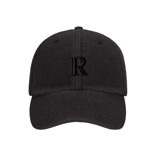 Schwarze Dad-Cap — eigener Text personalisierbar